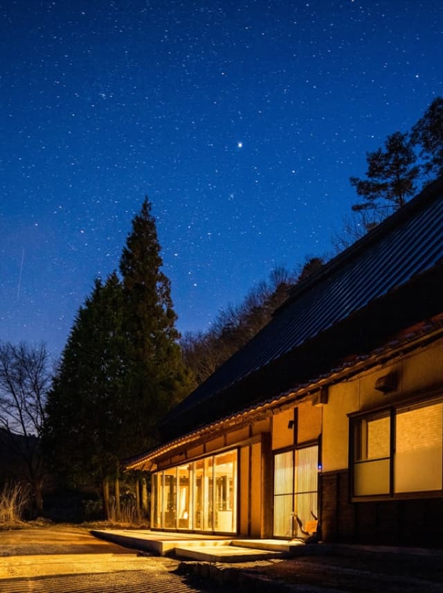 Historic Japanese architecture made entirely of natural materials.