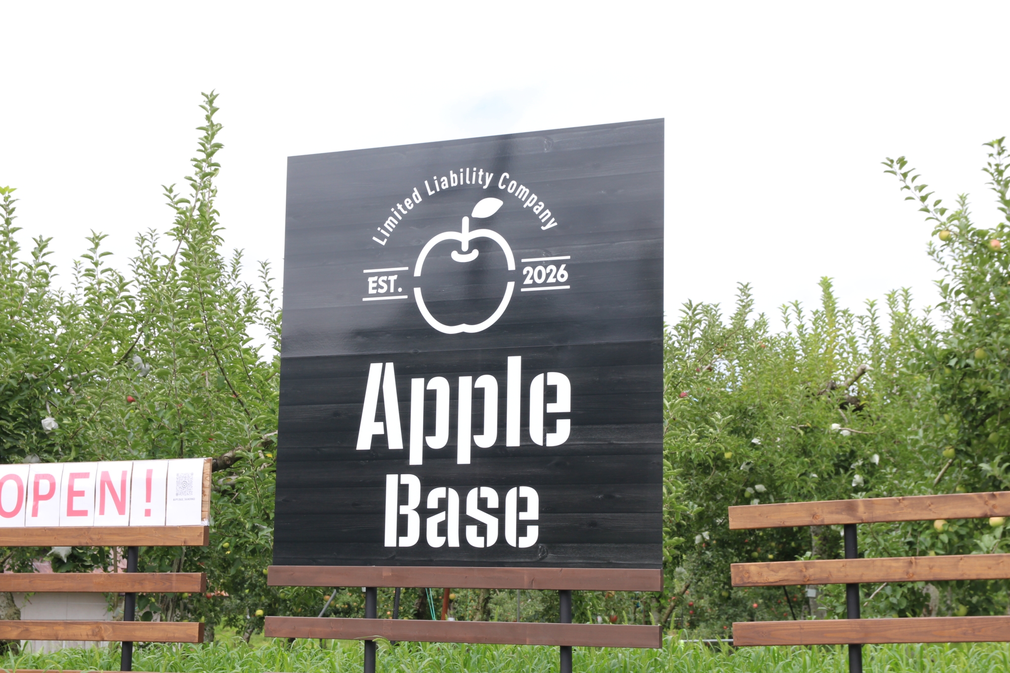 Apple Base