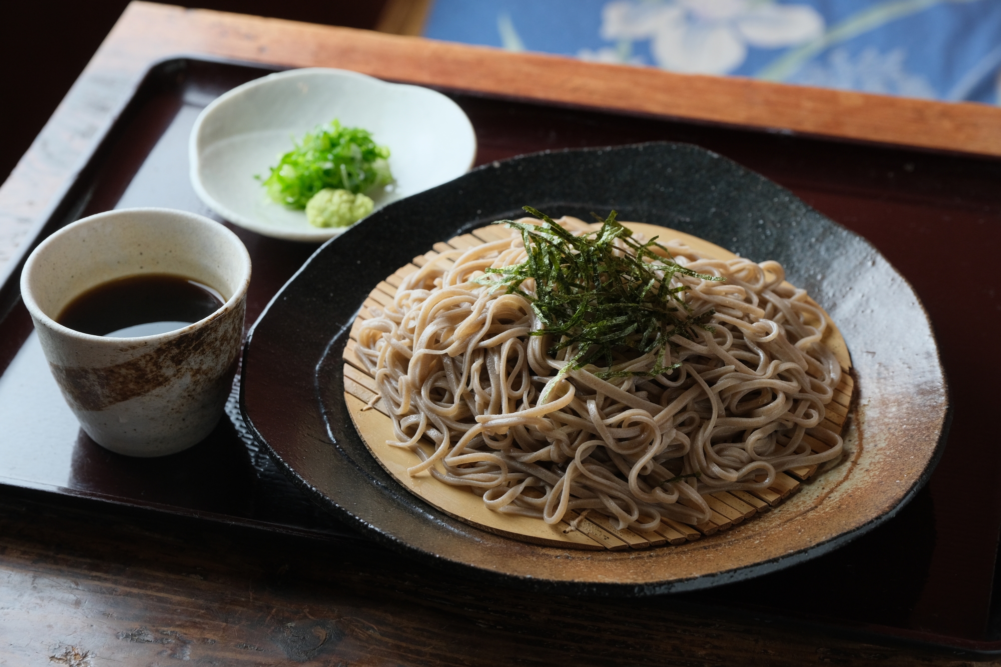 【こちらがざるそば。ほかの蕎麦屋さんで見るより2～3口は多め】