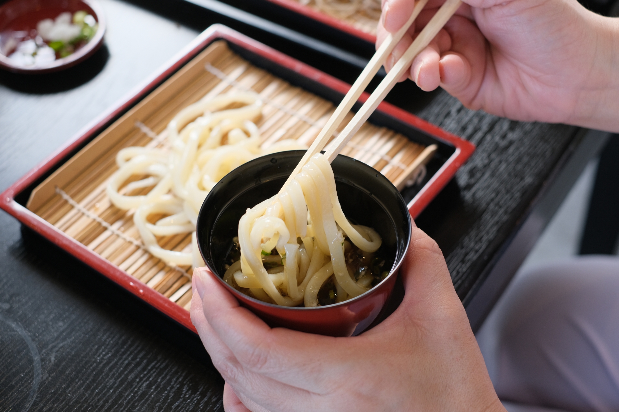 【実は手打ちうどんもある。しっかりとしたコシのある麺で、こちらも本格的！】