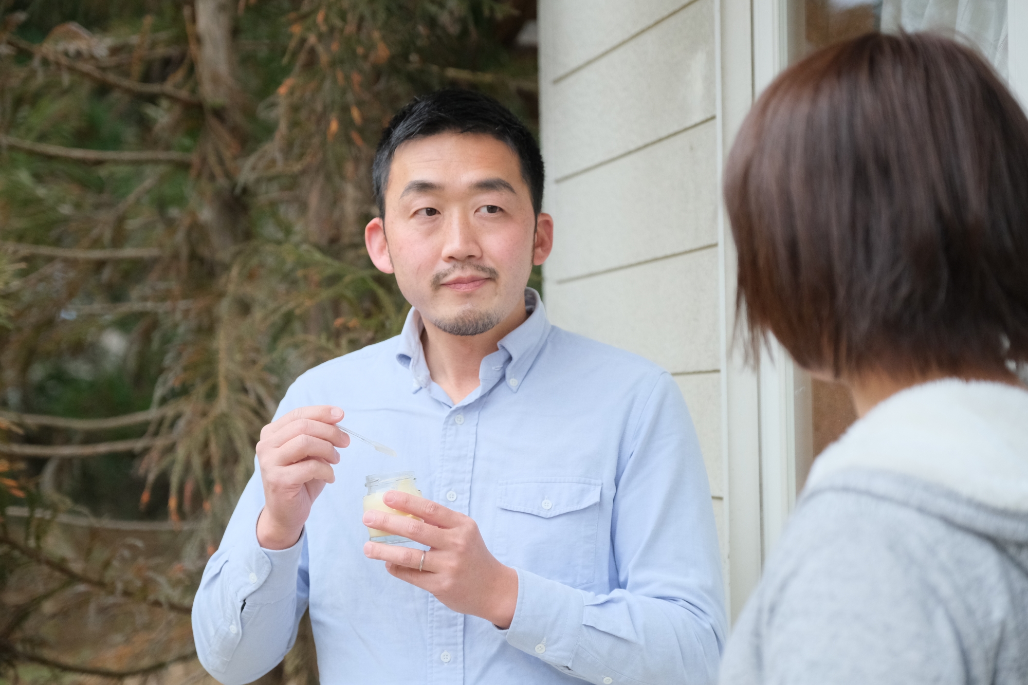  【砂谷株式会社の副社長、久保宏輔さん。同じ酪農家として共感することもたくさん】
※撮影時のみ、マスクを外しています。