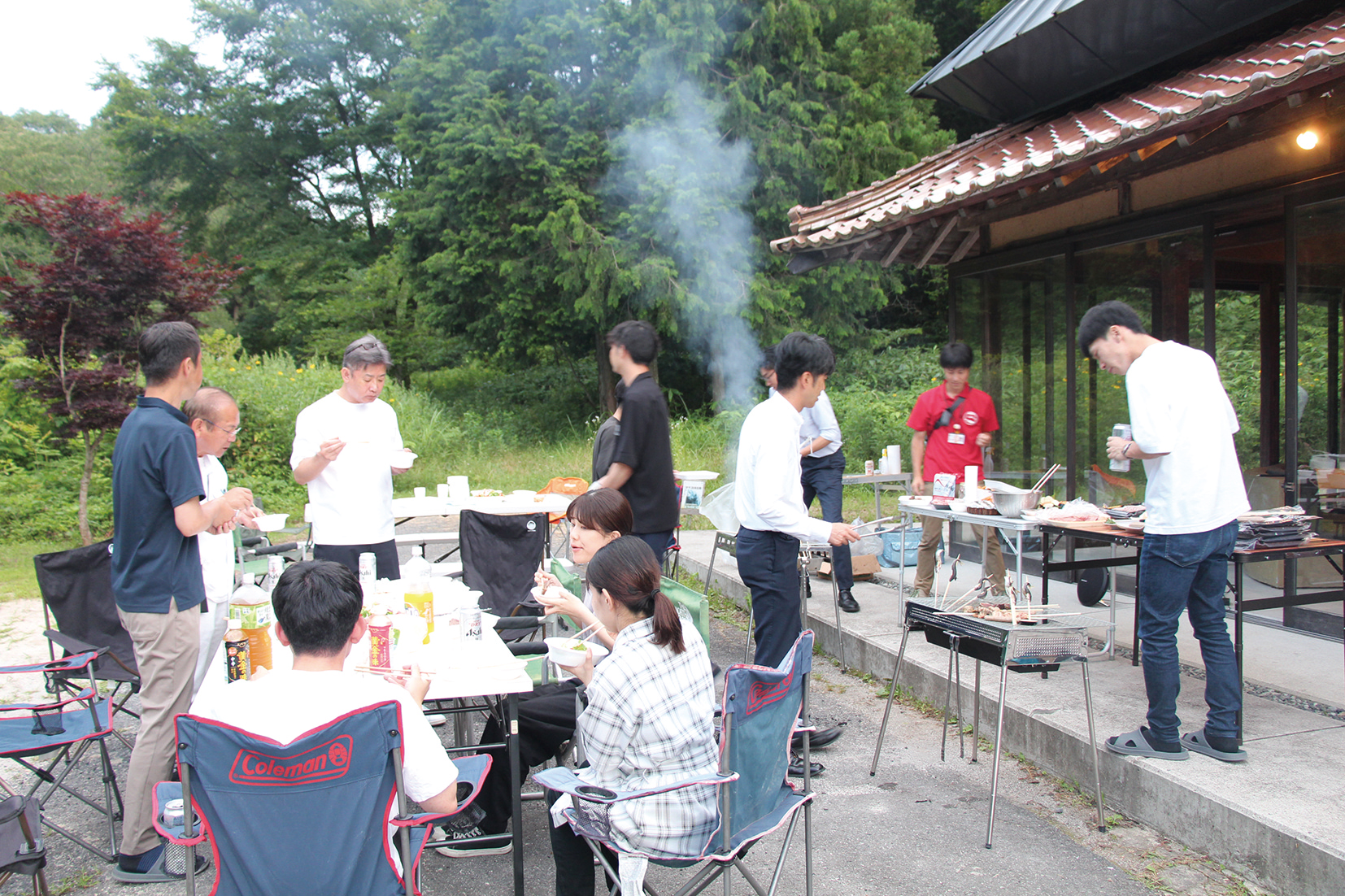 プレゼンの後は、飲ミニケーションで盛り上がるだけ！