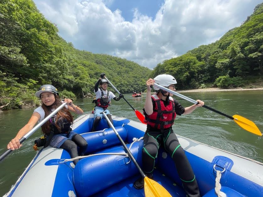 夏休みにおすすめ!ラフティング体験