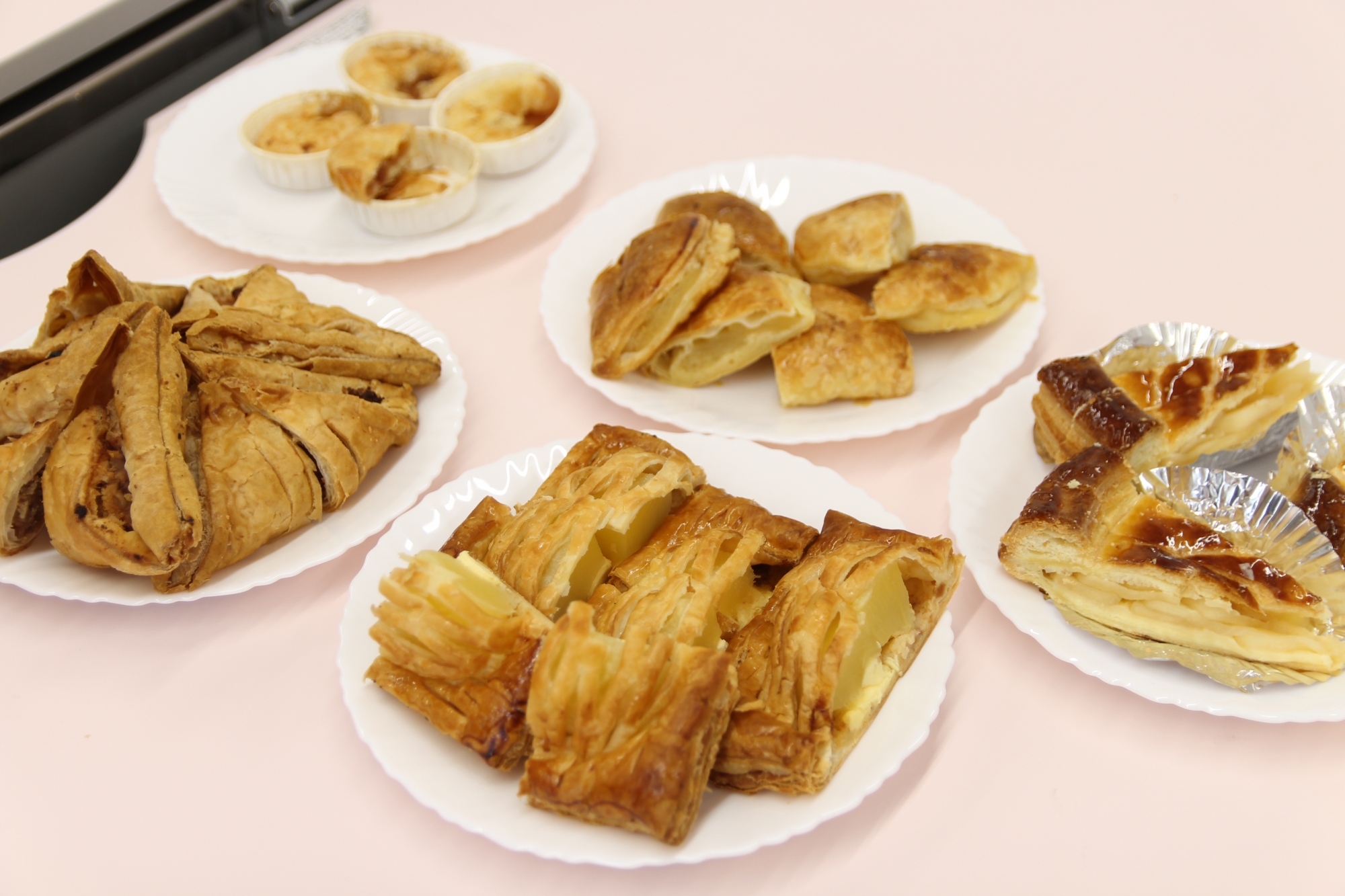 編集部が本気でレビュー！庄原のアップルパイ4つを食べ比べ