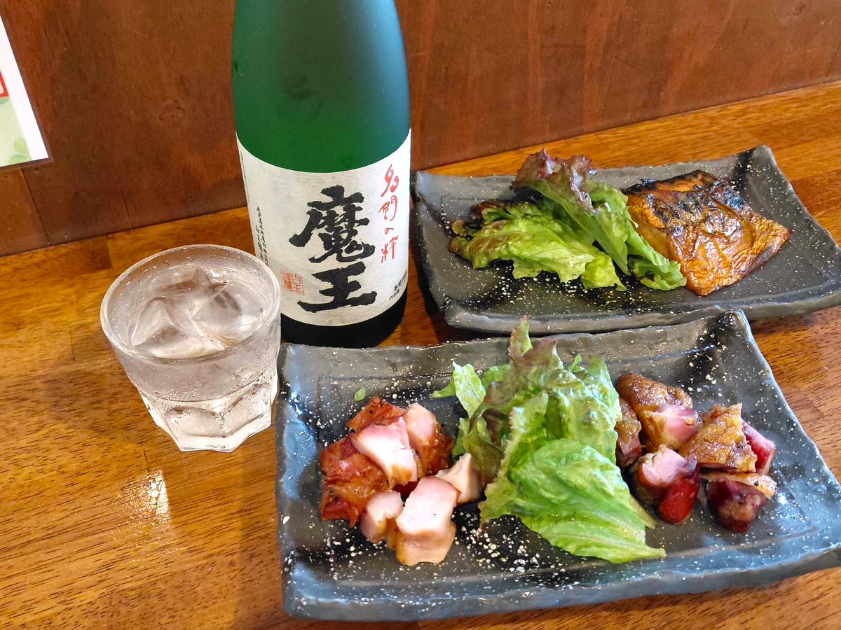 庄原のおいしいものに酔う！広島市中区の「現金屋」で燻製と日本酒に舌鼓【編集部レポート更新しました！】