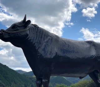 比婆牛の像