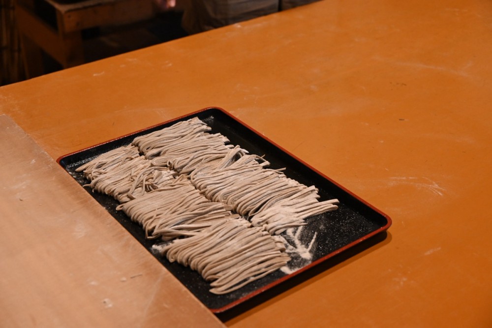 そば打ち体験　切り